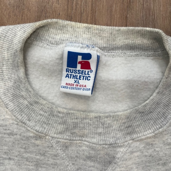 Alpha Kappa Lambda Sweatshirt with Sewn-On Greek Letters, Size XL - Picture 4 of 11